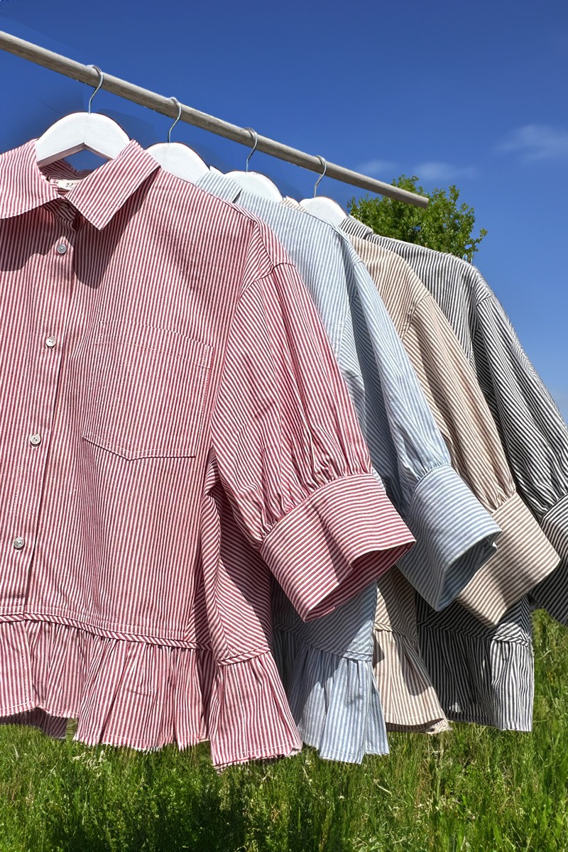3/4 SLEEVE POCKET DETAIL RUFFLE HEM STRIPED SHIRT