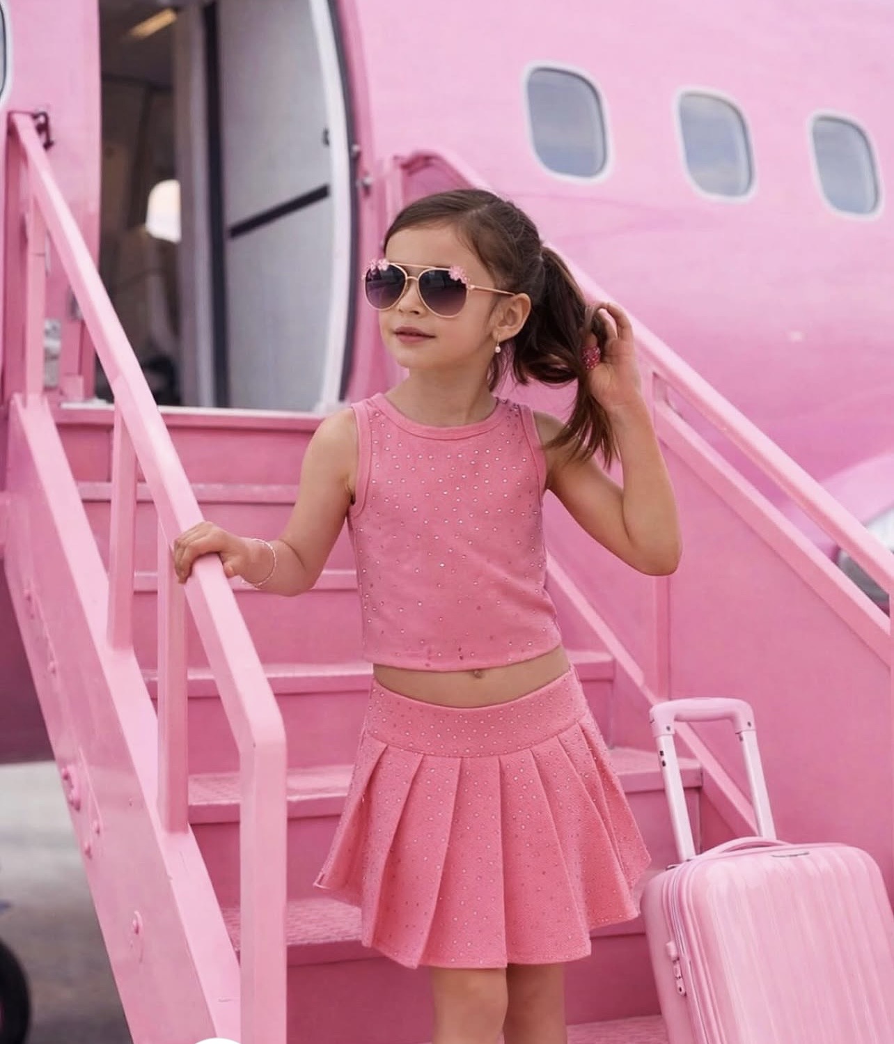 The Rockwilde collection is whimsical, happy fashion for free-spirited girls-playful prints, effortless style, and trend-forward pieces made to shine every day