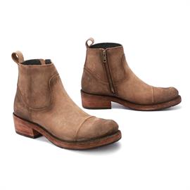 LB-71831 Crazy Horse Apache