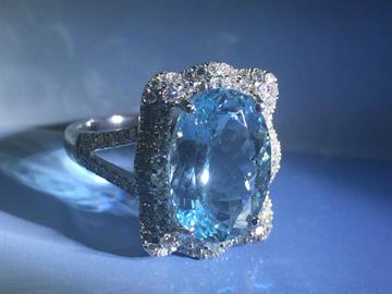 Aquamarine and diamond ring