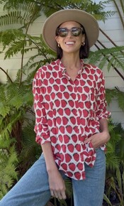 The good boyfriend long sleeve button down shirt is a confident, comfortable, and effortlessly cool wardrobe staple.