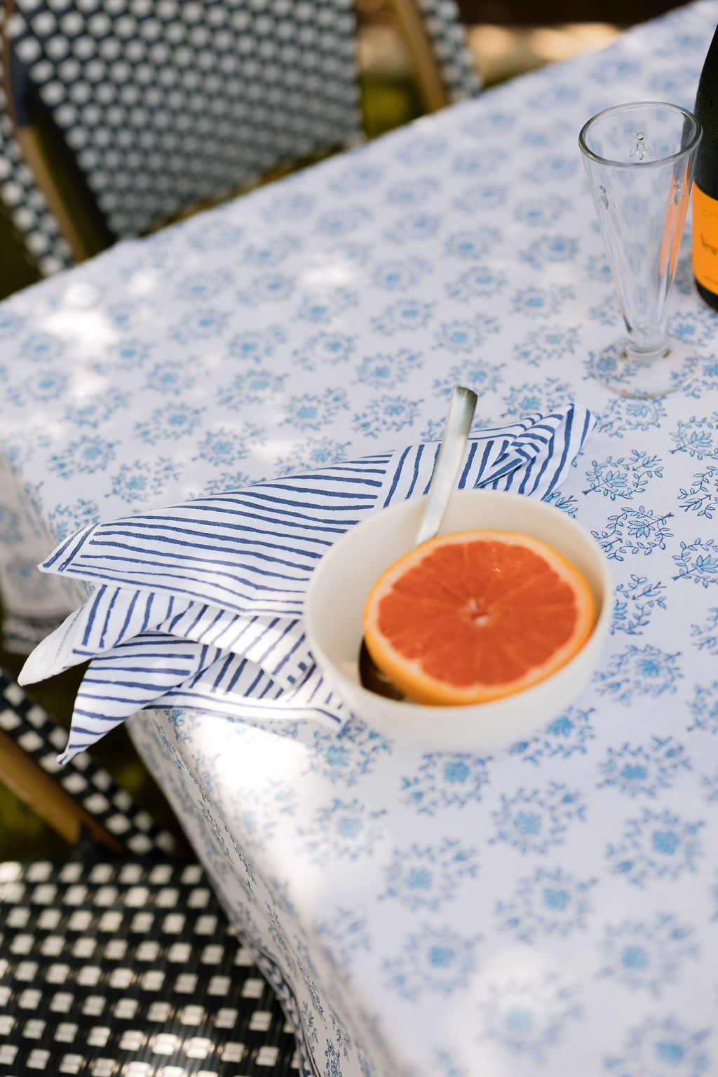 Our classic Lotus design is used to create stunning tea towels, table linens, and napkins in 