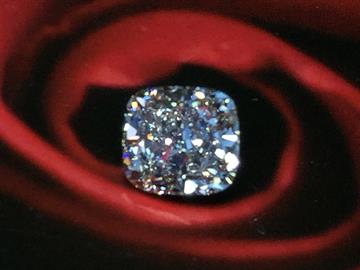 Cushion cut diamond