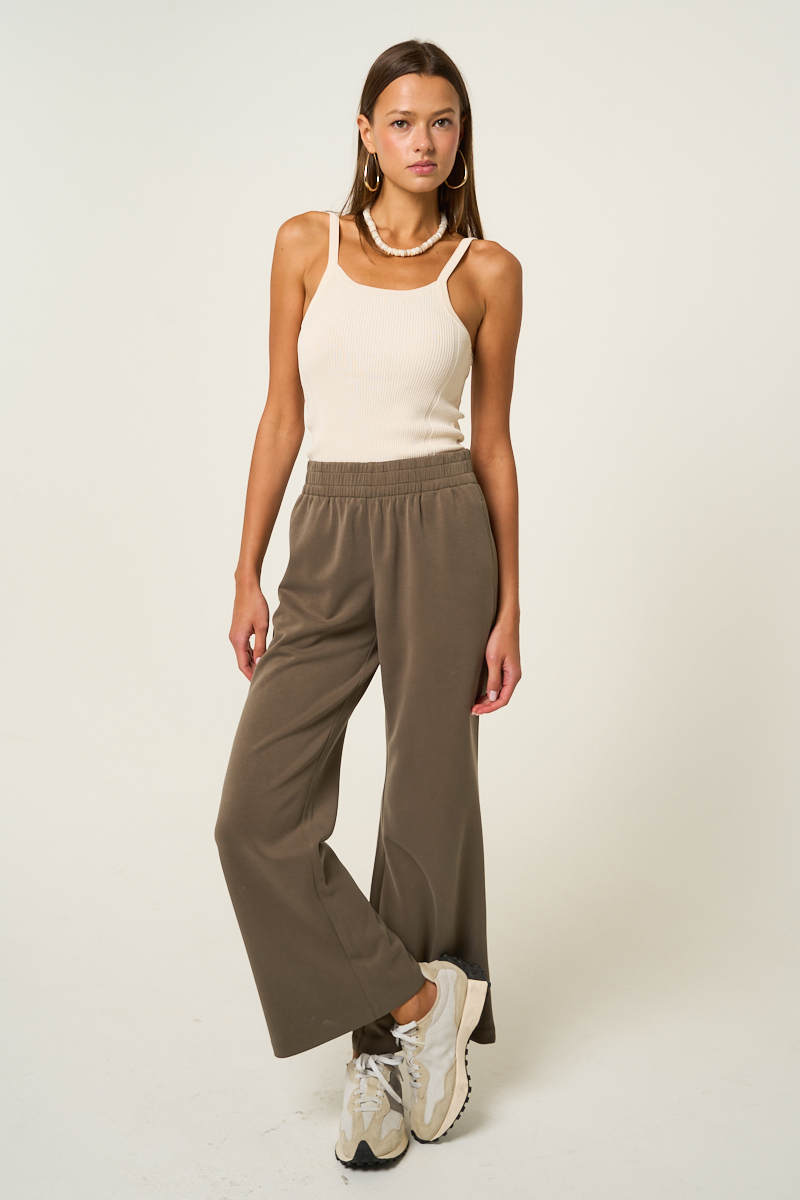 Made with one of our softest fabrics yet, these pants are perfect for lounging cozily at home or an easy throw on for comfortably running errands. P2145N