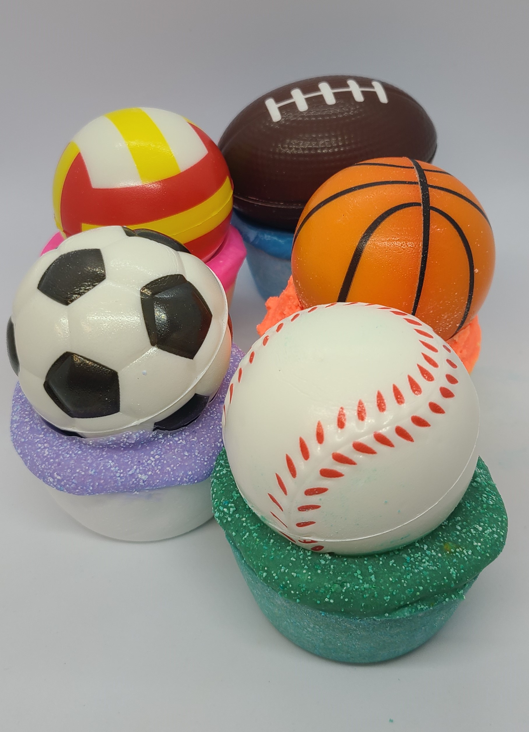 Squishy Ball to top a bath bomb that fizzes, foams and bubbles.
