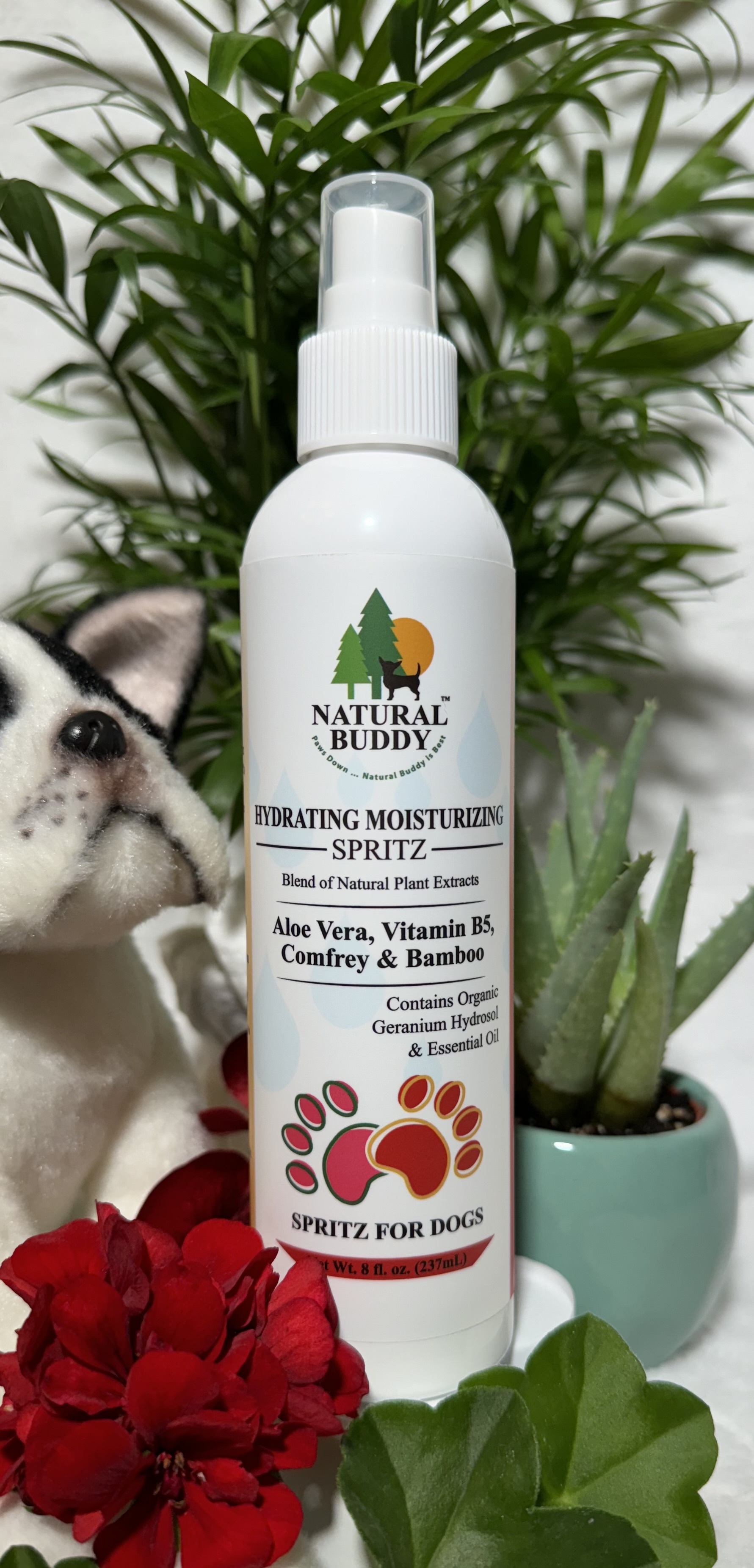 Hydrating spritz with rose scent