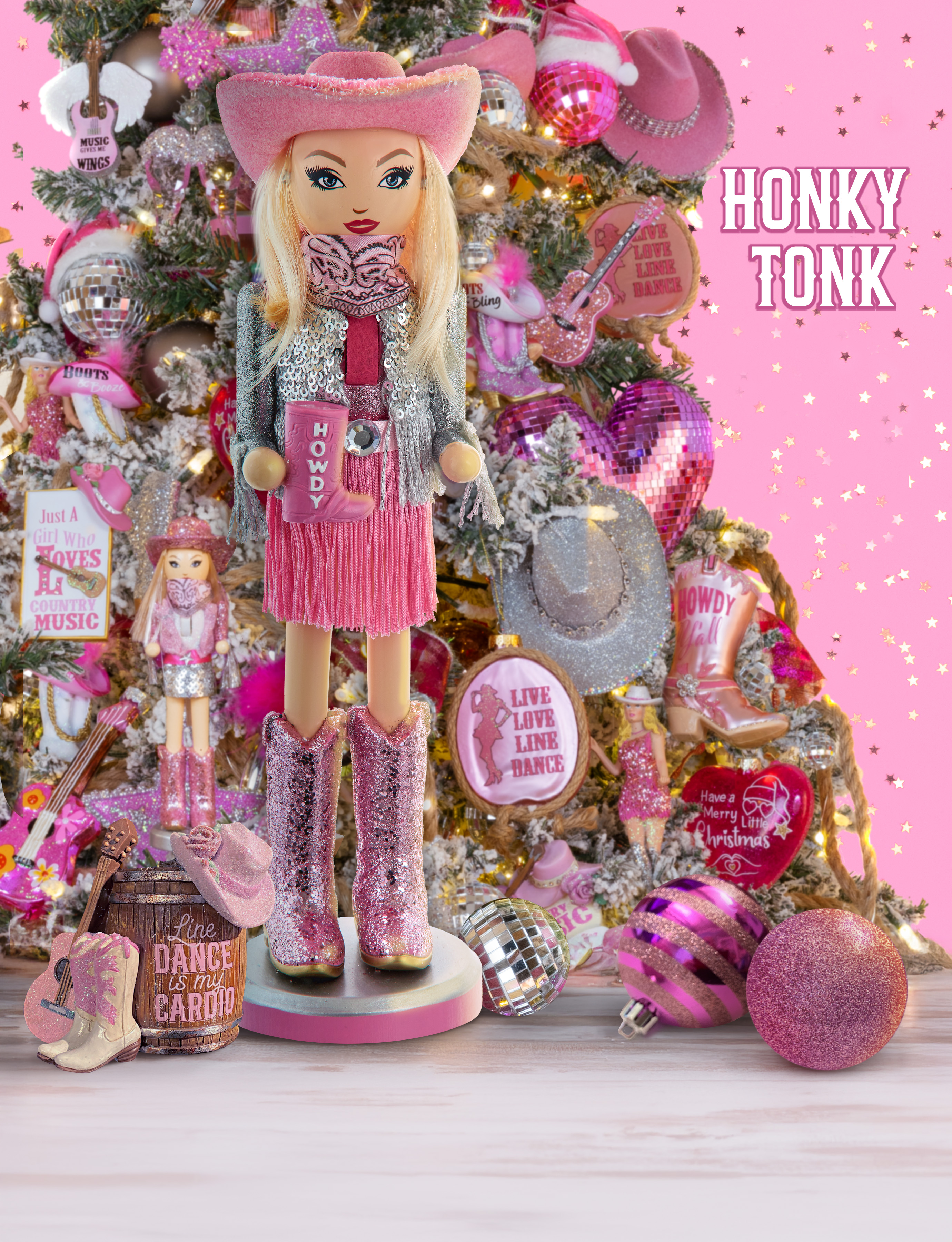 This bold and fabulous tree brings a sassy twist to traditional Western style!
