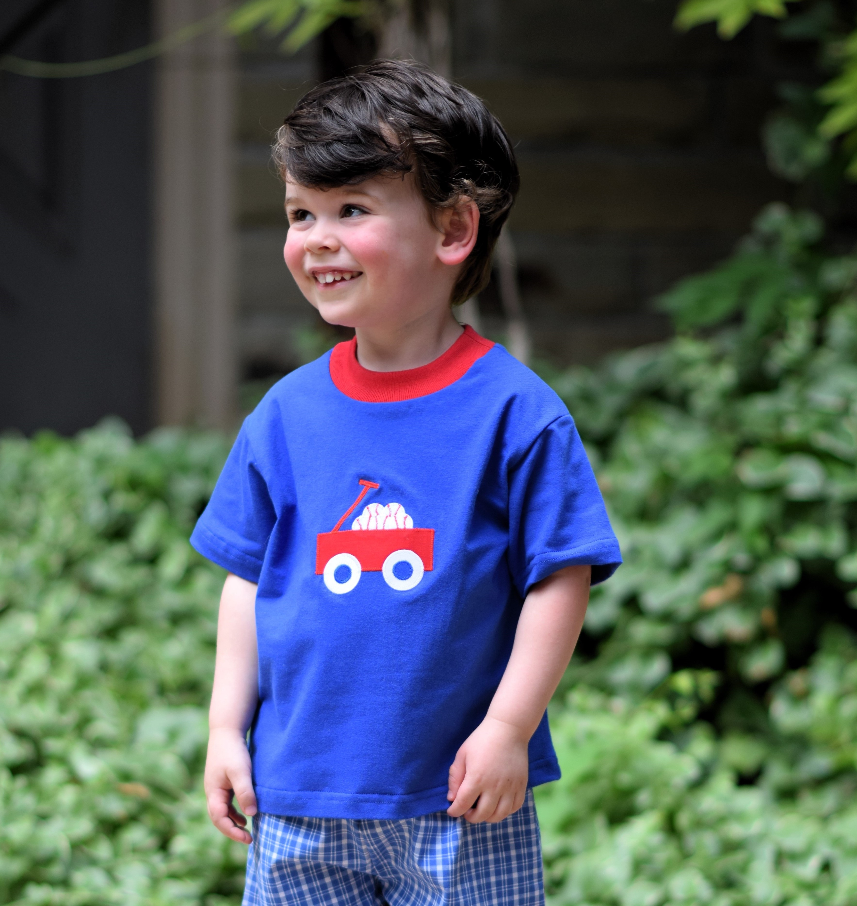 BASEBALLS IN A WAGON APPLIQUE ON ROYAL TEE WITH ROYAL PLAID SHORTS