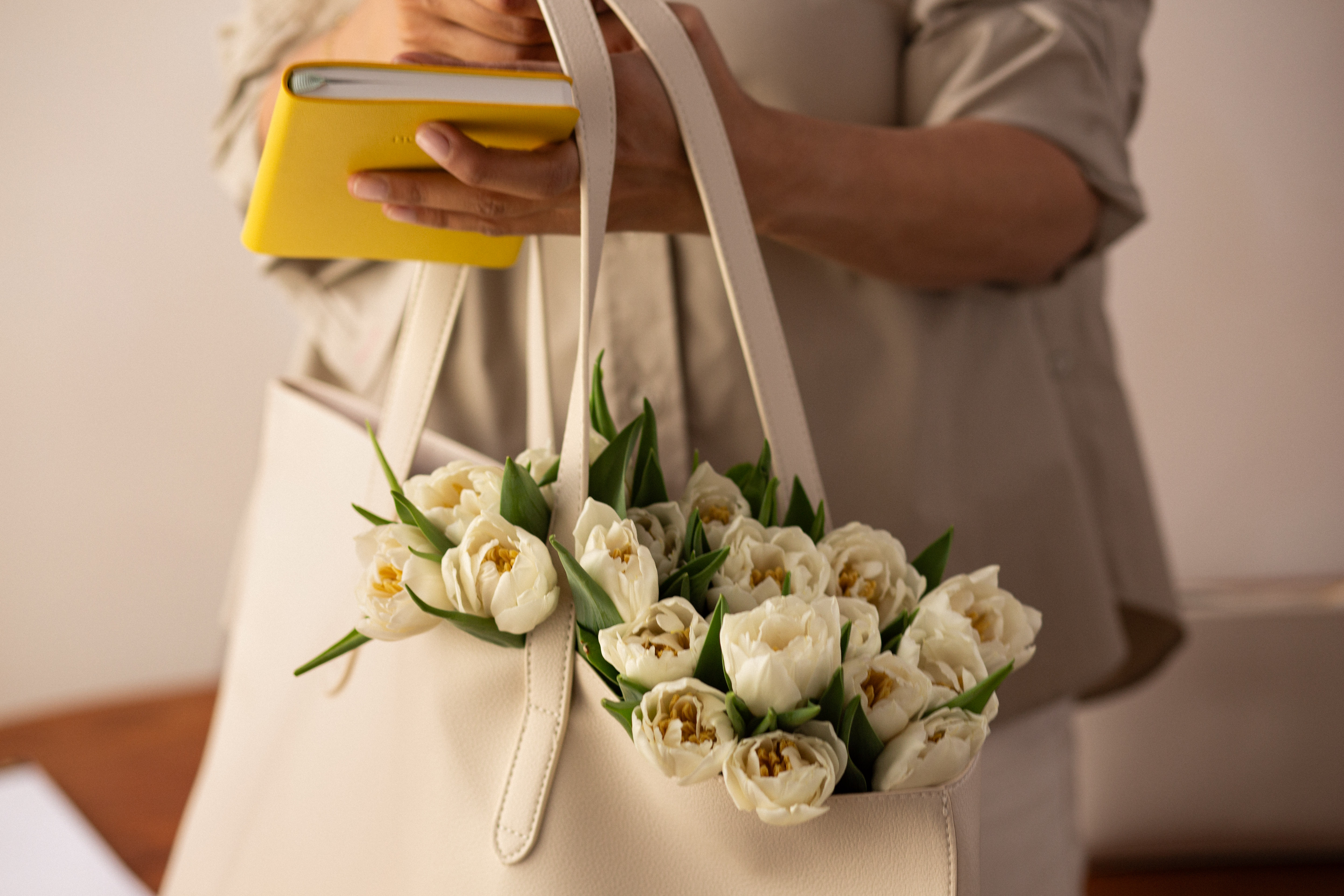 At gry mattr, your life is our work. Thoughtfully crafted essentials for a simpler, smarter way of living. Every piece serves a purpose.