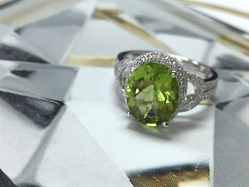 Peridot Diamond Ring