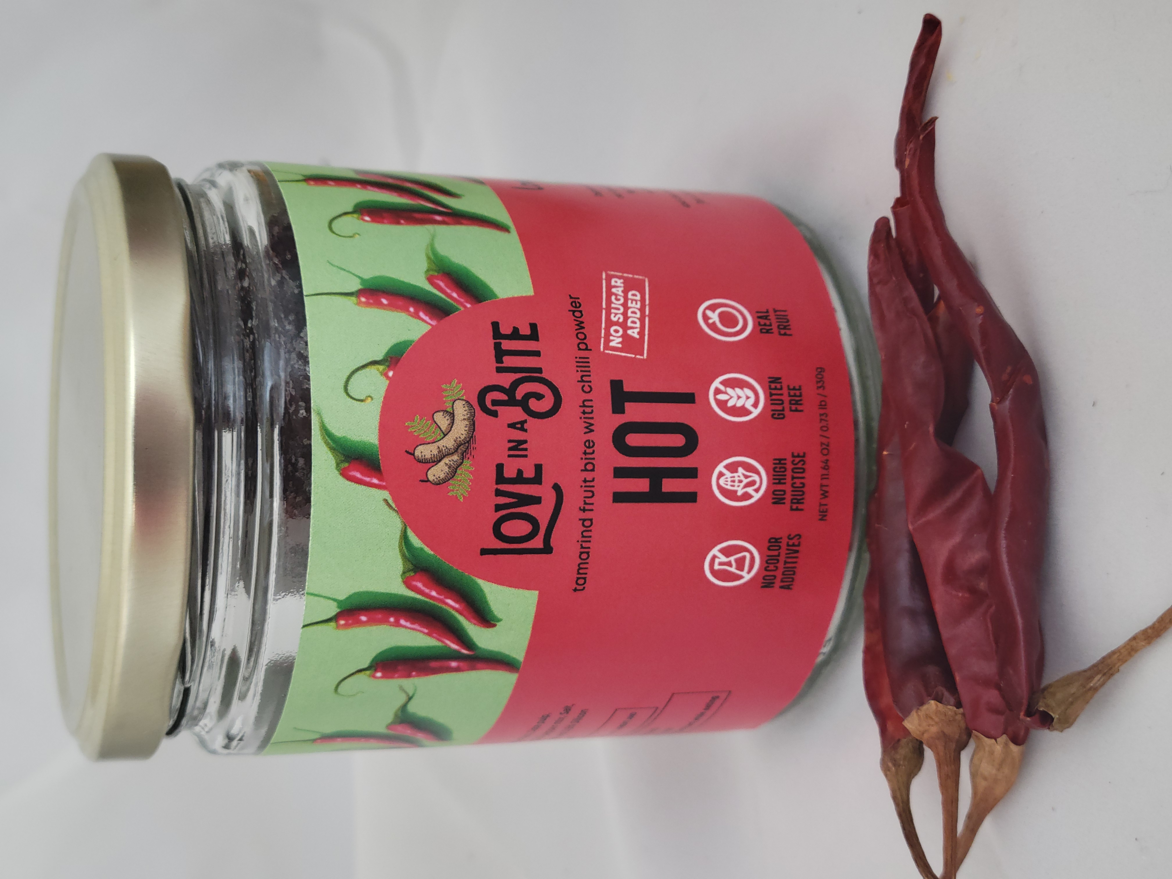 Bring a bold kick of heat balanced with the signature sweet-and-tangy tamarind flavor.