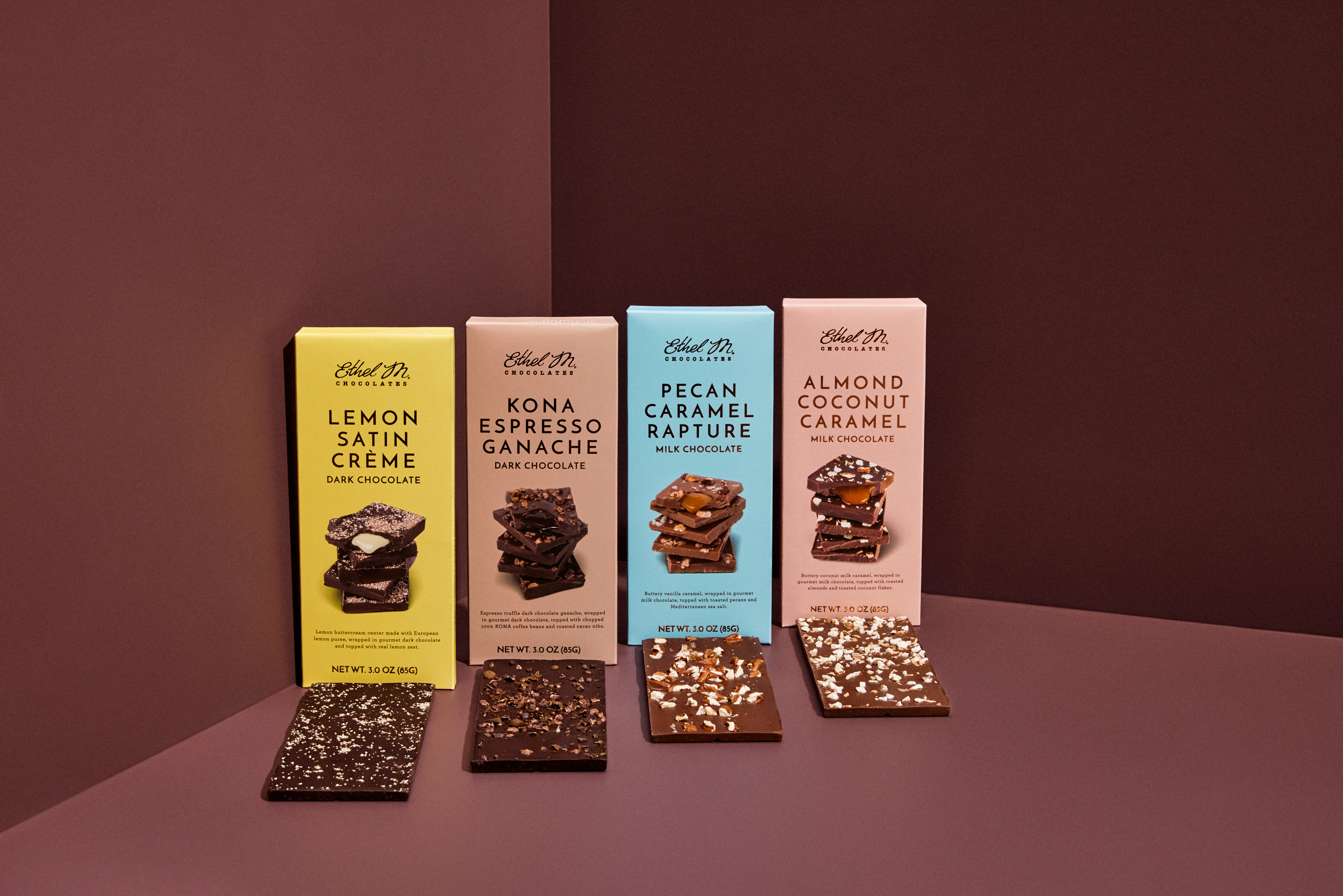 Experience both the familiar and the unexpected! Our Gourmet Tablet Bars feature unique artisanal fillings wrapped in gourmet dark or milk chocolate and sprinkled with premium toppings like Kona Coffe