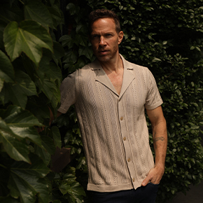 With the light and airy fabric with a unique knit pattern, this is the perfect resort shirt. Breathable and minimal, this simple yet comfortable shirt is an asset to any travel bag.