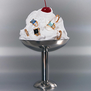 Dean Davidson Jewelry offers iconic everyday styles that are meticulously handcrafted from the highest quality materials for a lifetime of wear. 