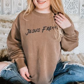 Pigment Clay Sweatshirt with Black Graphic