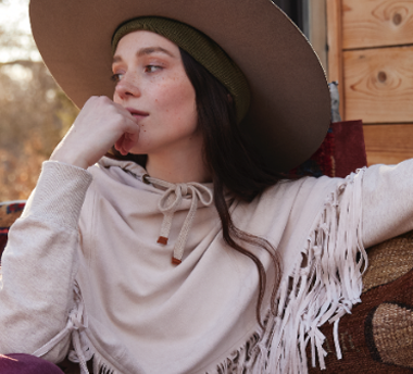 woman_apparel and accessories